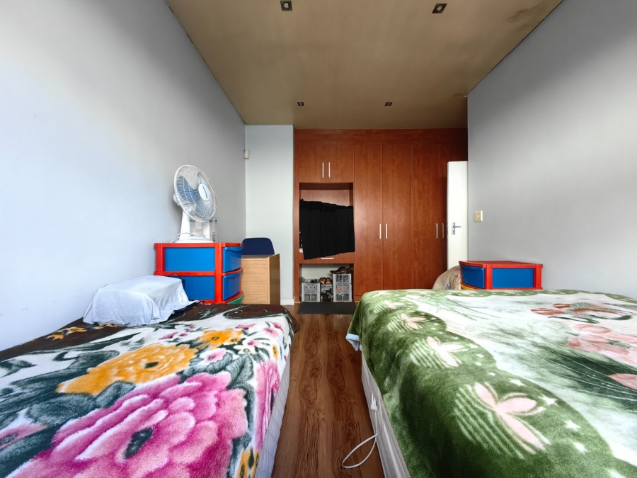 8 Bedroom Property for Sale in Belgravia Western Cape